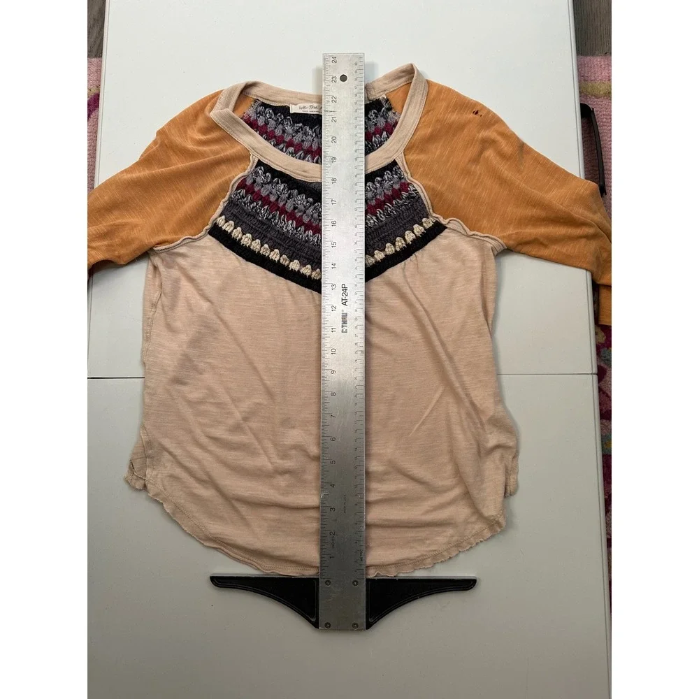 We The Free Top Women XS Beige Yellow Fair‎ Crochet Raglan 3/4 Sleeve Boho